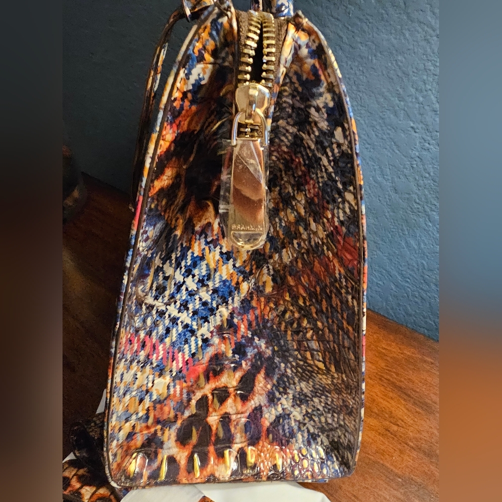 Brahmin Caroline - Picture 6 of 10